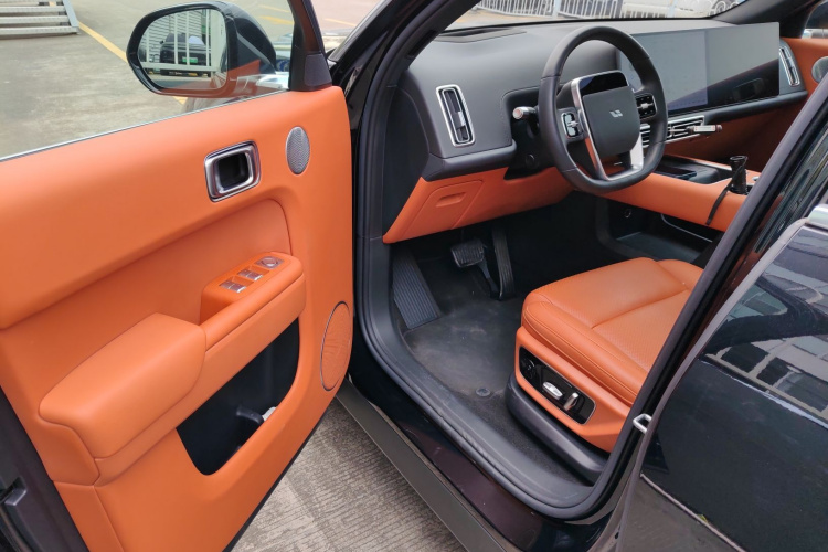 理想汽车 理想L7 2024款 Ultra中控内饰20