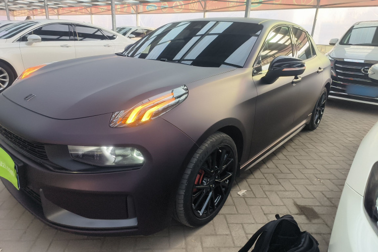 领克03 2021款 1.5TD DCT劲 冠军版车身外观1