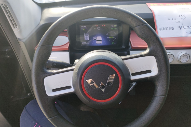 五菱汽车 宏光MINIEV 2022款 GAMEBOY 300km 玩咖款 磷酸铁锂中控内饰13