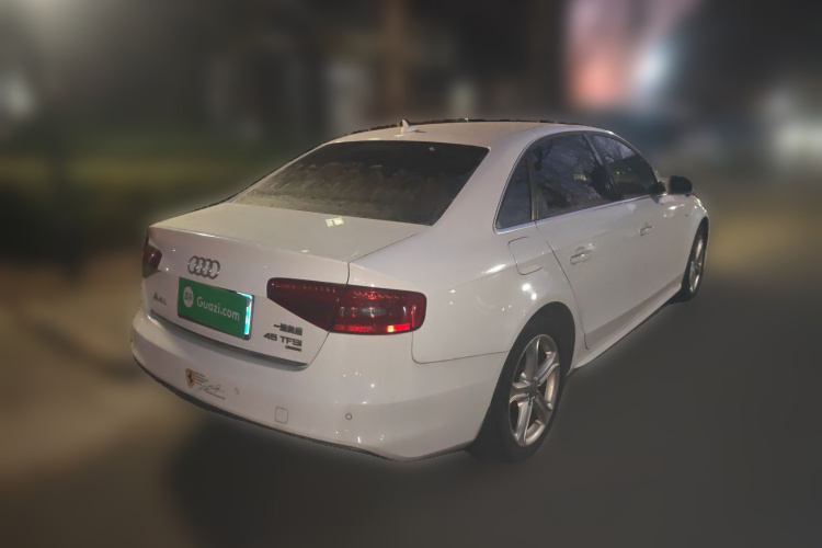 奥迪A4L 2015款 45 TFSI quattro个性运动型车身外观7