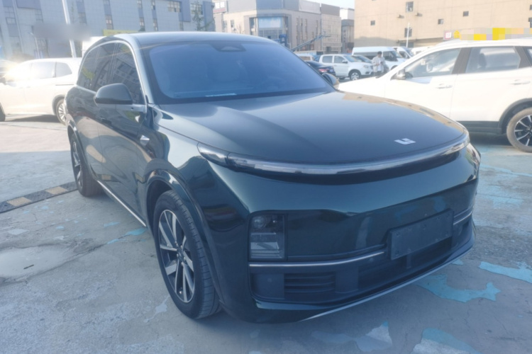 理想汽车 理想L8 2023款 Pro车身外观3