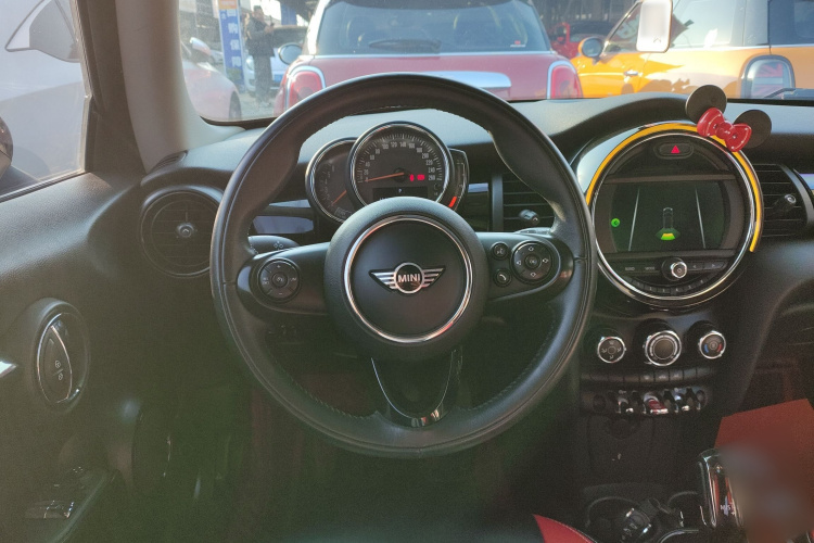 MINI 2018款 1.5T ONE PLUS中控内饰13