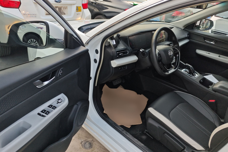 东风风神E70 2021款 500 超享版中控内饰20