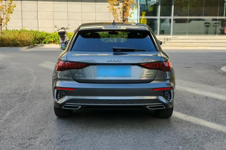 奥迪A3 2024款 Sportback 35 TFSI 豪华运动型车身外观6004