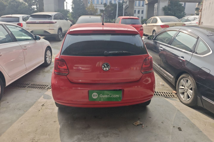 大众 Polo 2013款 1.4L 自动舒适版车身外观6