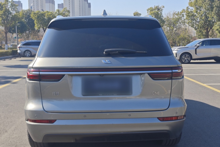 理想汽车 理想ONE 2021款 增程6座版车身外观6005