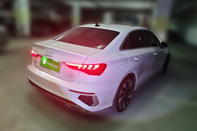 奥迪A3 2022款 A3L Limousine 35 TFSI 时尚运动型车身外观7