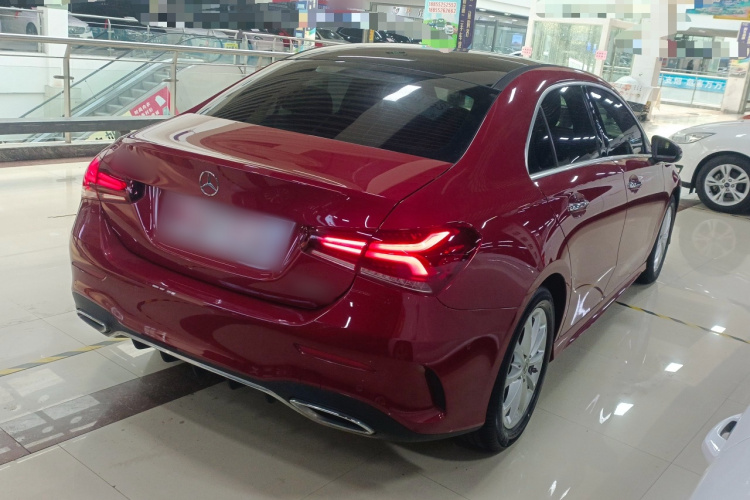 奔驰A级 2021款 A 200 L 运动轿车时尚型车身外观6005