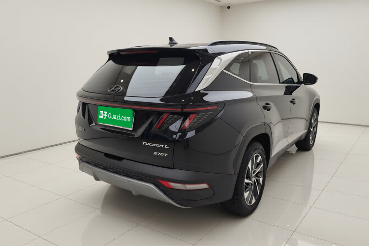 现代 2023款 途胜L 1.5T 自动两驱GLX精英版车身外观7