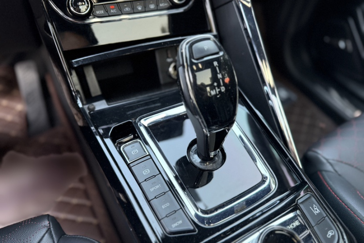 海马8S 2019款 1.6TGDI 自动炫版局部细节18