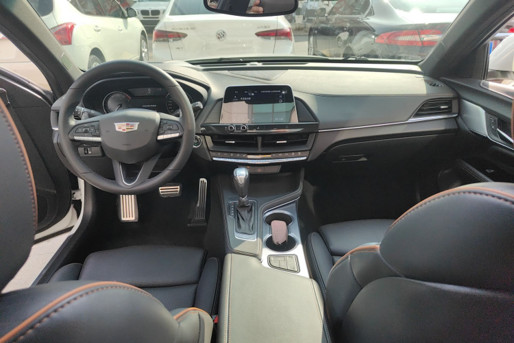 凯迪拉克CT4 2020款 28T 精英型中控内饰12