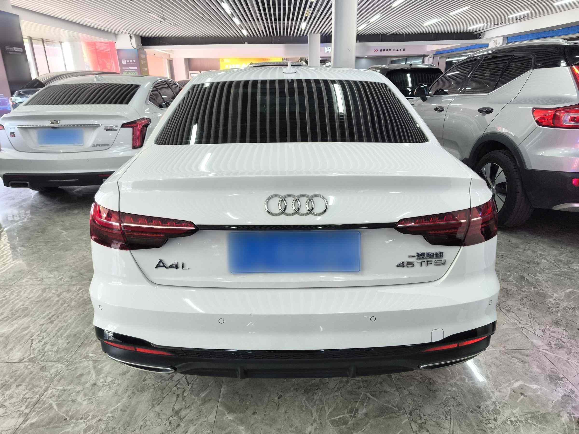 奥迪A4L 2024款 40 TFSI 豪华动感型(4)