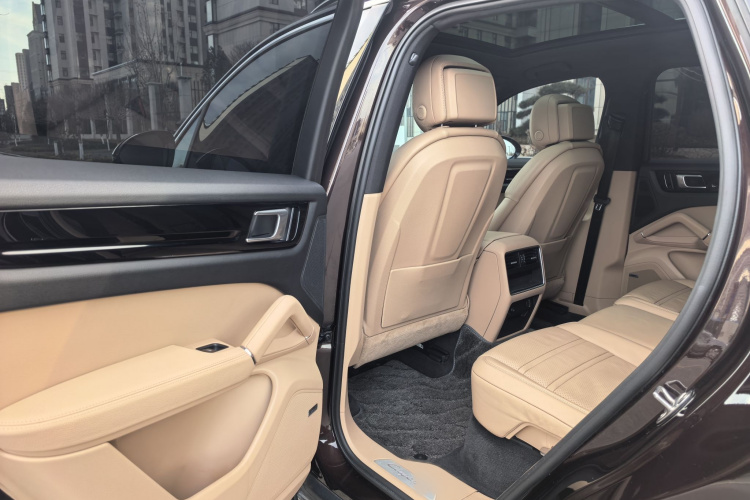 保时捷 2018款 Cayenne 3.0T中控内饰7003