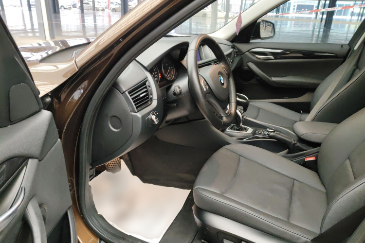 宝马X1 2015款 sDrive18i 领先晋级版中控内饰7003