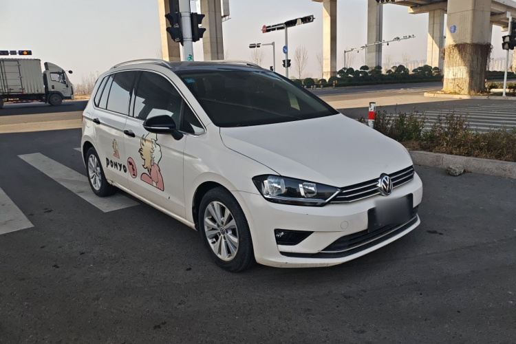 大众 高尔夫·嘉旅 2018款 230TSI 自动进取型车身外观3