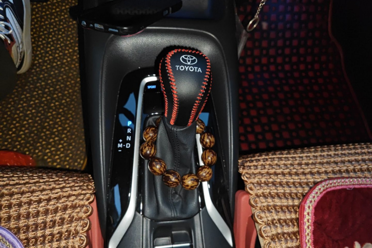 丰田 亚洲狮 2021款 2.0L 豪华版局部细节18