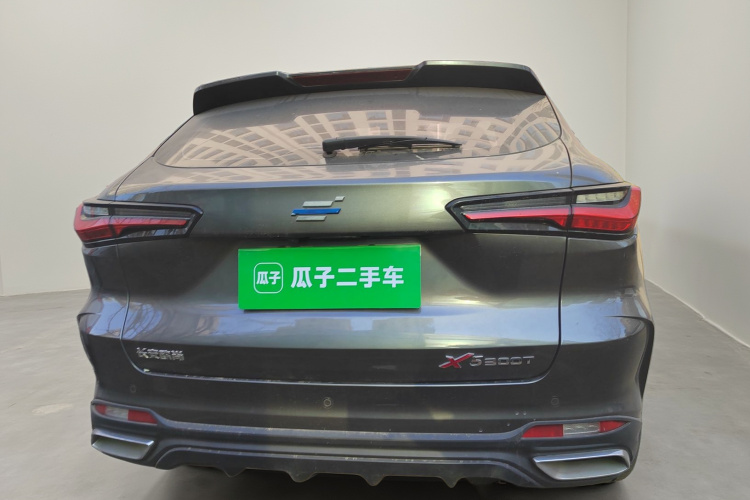 长安欧尚X5 2021款 1.5T DCT豪华型车身外观6