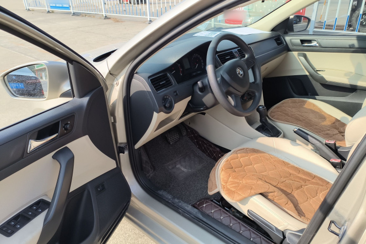 斯柯达 昕锐 2013款 1.6L 自动智选型中控内饰7003