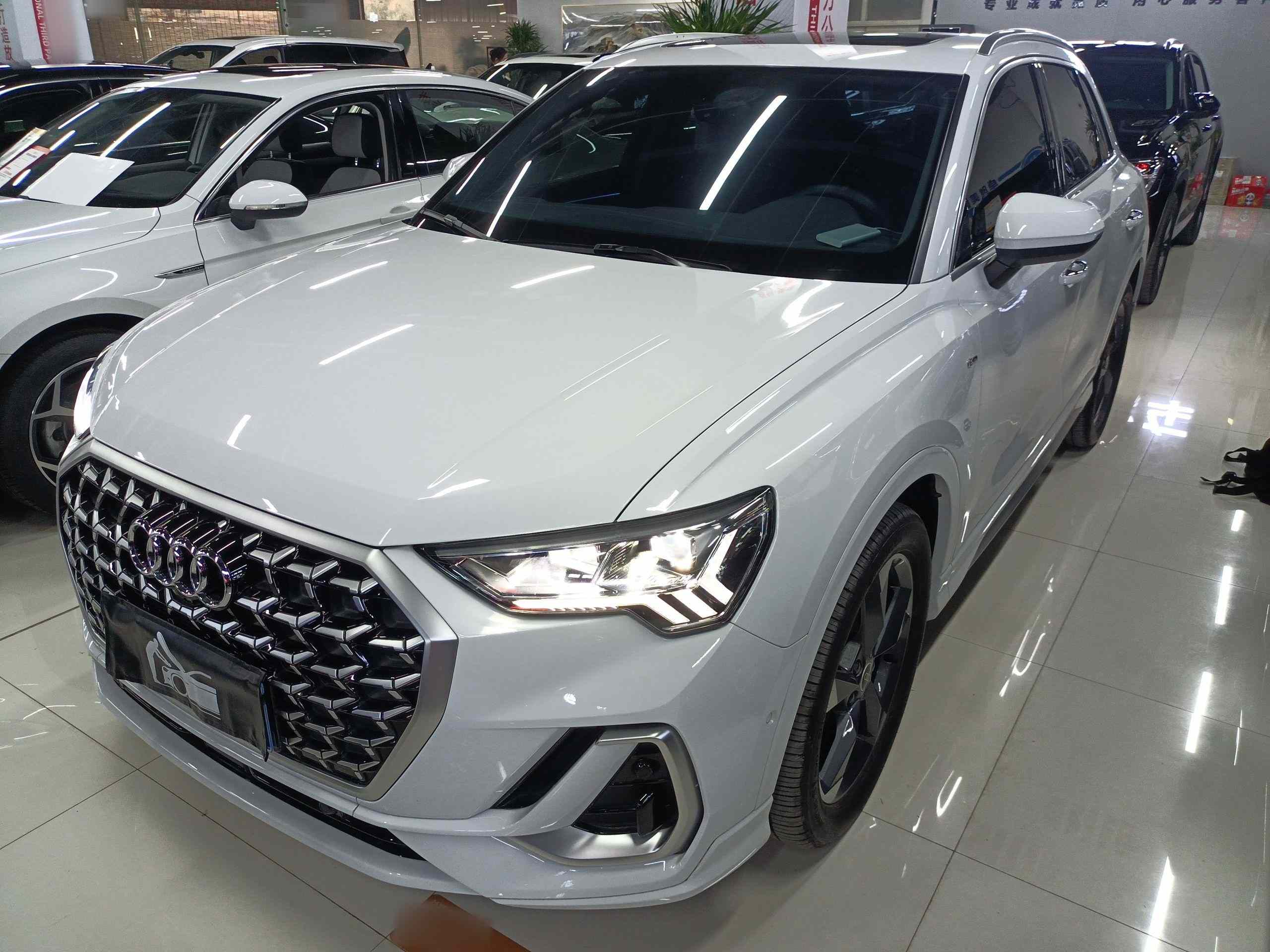奥迪Q3 2024款 35 TFSI 时尚动感型(2)