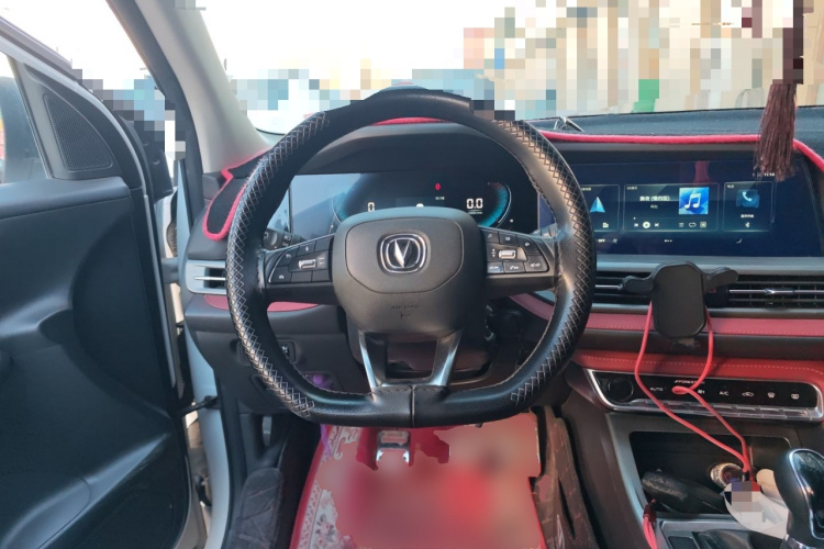 长安CS55PLUS 2021款 蓝鲸版 1.5T 手动豪华型中控内饰13