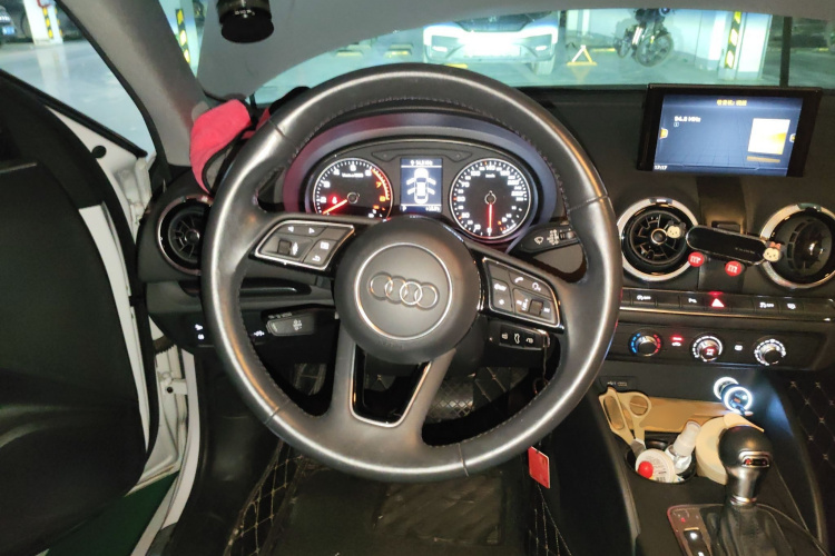 奥迪A3 2020款 Limousine 35 TFSI 时尚型 国VI中控内饰13