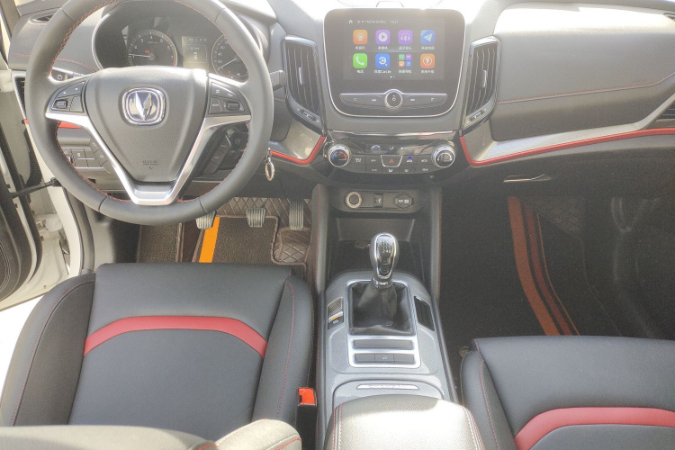 长安CS55 2018款 1.5T 手动炫色型 国V中控内饰12