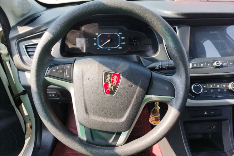 荣威360 2017款 1.5L 手动智屏版中控内饰13