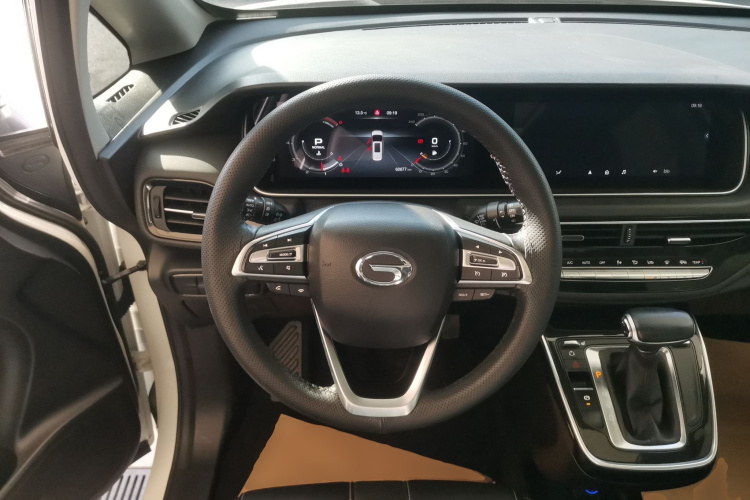 广汽传祺 传祺M6 2019款 270T DCT尊贵版（六座）国VI中控内饰13