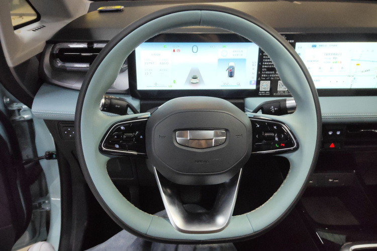 吉利几何E萤火虫 2024款 401km 萤光局部细节13