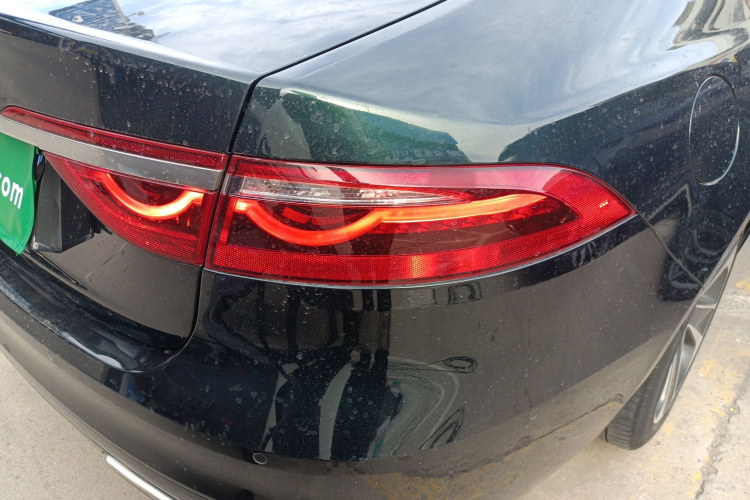 捷豹XFL 2022款 XFL 2.0T P200 两驱精英豪华版车身外观6006