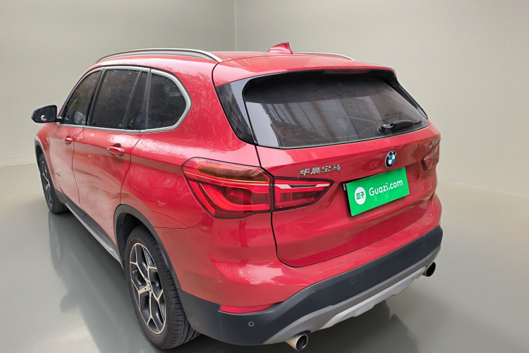 宝马X1 2018款 sDrive18Li 尊享型车身外观5