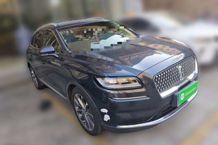 林肯 航海家 2021款 2.0T 四驱尊享版车身外观3