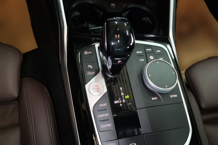 宝马3系 2020款 325Li 首发版局部细节18