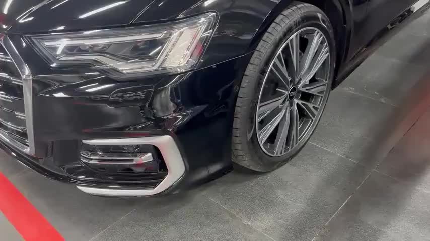 奥迪A6L 2025款 改款 45 TFSI 臻选动感型实拍1