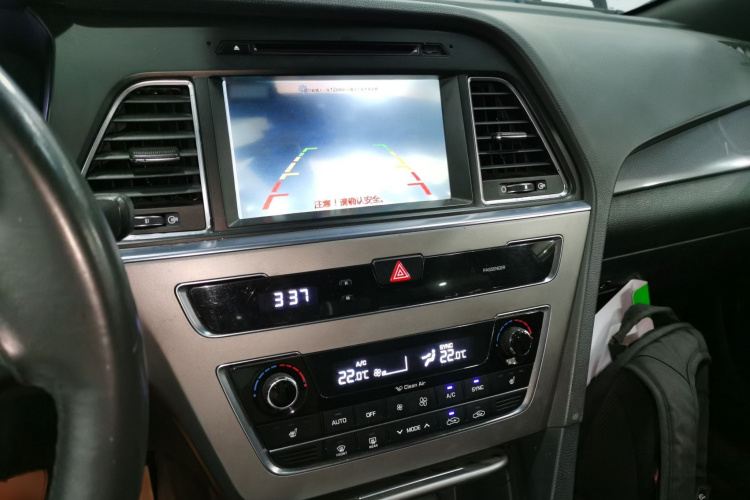 现代 索纳塔 2015款 1.6T GX舒适型局部细节16