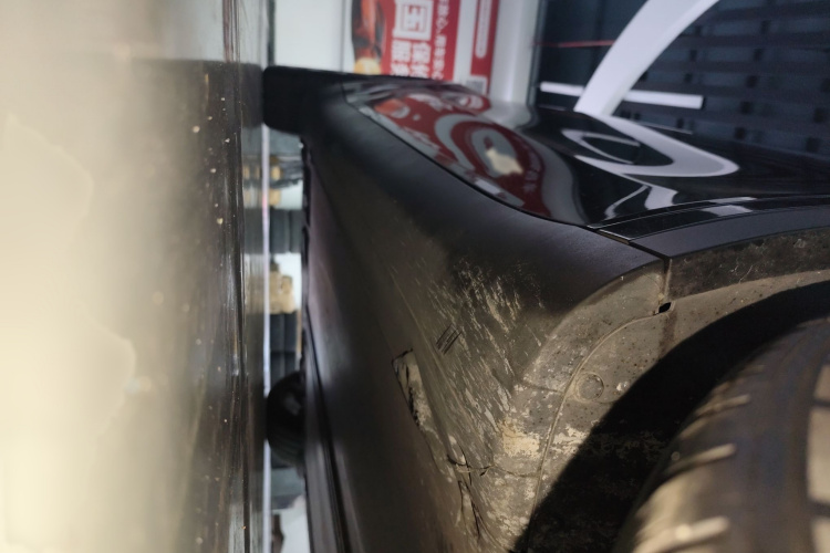 特斯拉 Model Y 2021款 标准续航后驱版局部细节9001