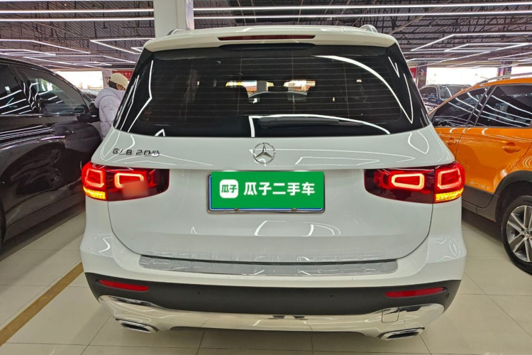 奔驰GLB 2020款 改款 GLB 200 动感型车身外观6