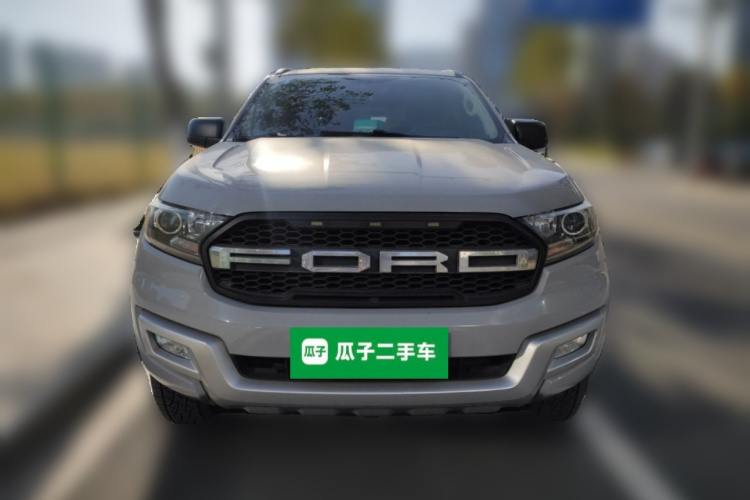 福特 撼路者 2017款 2.0T 汽油自动四驱菁英版 5座车身外观2