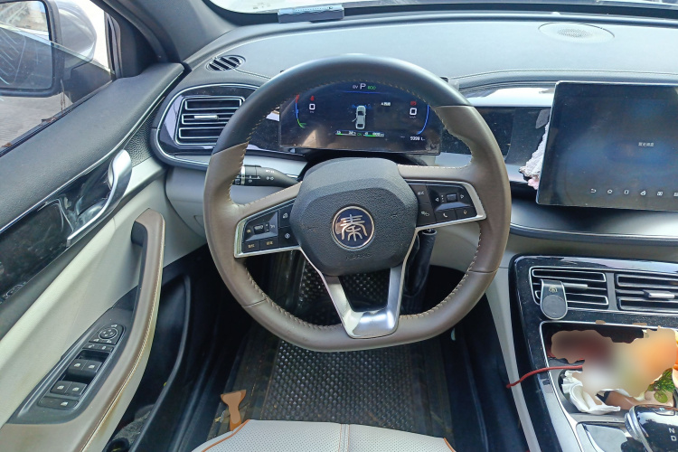 比亚迪 秦PLUS 2023款 冠军版 DM-i 55KM超越型中控内饰13