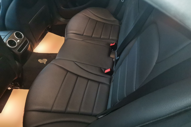 奔驰C级 2020款 改款 C 200 L 时尚型运动版中控内饰21