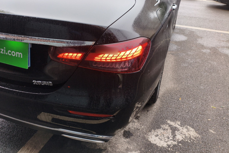 奔驰E级 2023款 改款 E 300 L 时尚型车身外观6006