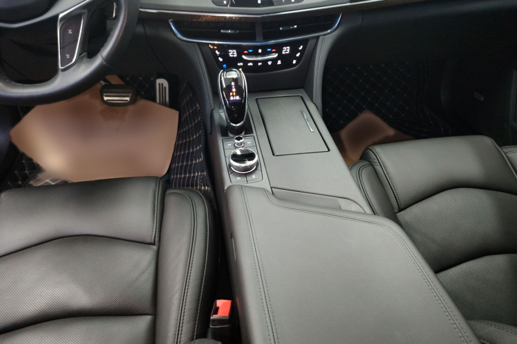 凯迪拉克CT6 2021款 28T 领先超级巡航型局部细节18