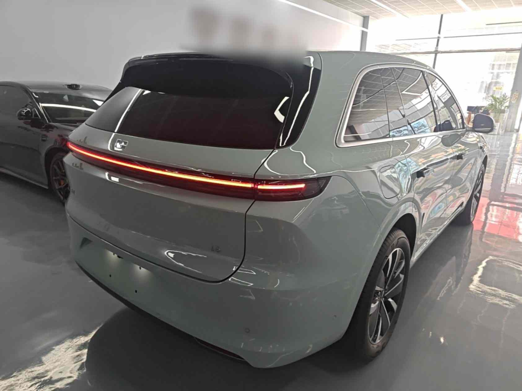 理想汽车 理想L6 2025款 Pro 智能焕新版(4)