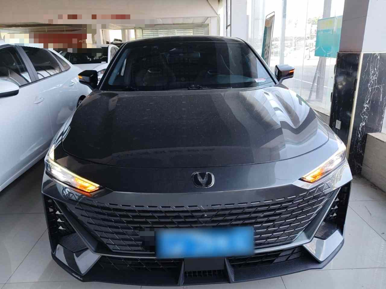 长安UNI-V 2023款 1.5T 尊贵型(1)