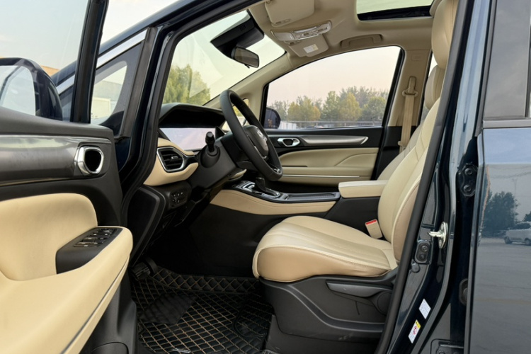 广汽传祺 传祺M6 2021款 PRO 270T 自动豪华版中控内饰7003