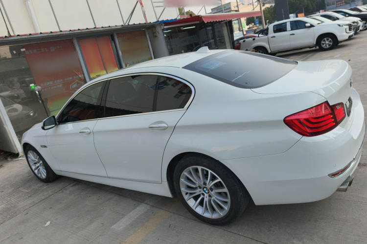 宝马5系 2014款 525Li 豪华设计套装车身外观6003