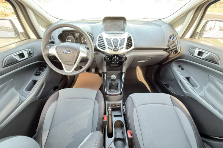 福特 翼搏 2013款 1.5L 手动风尚型中控内饰7003