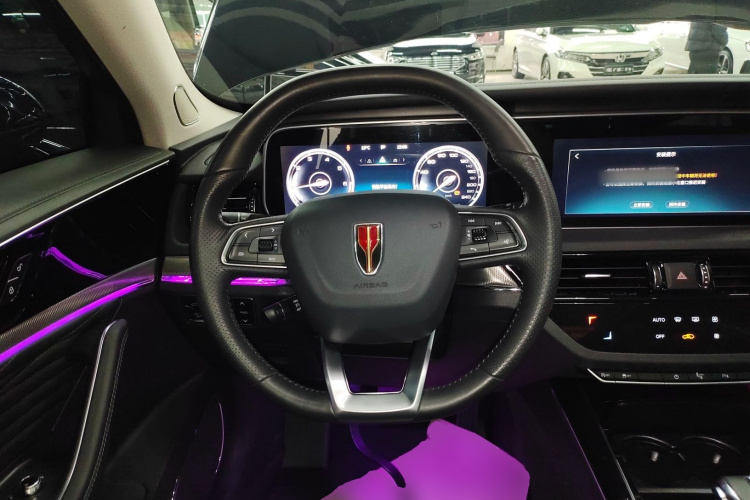 红旗HS5 2022款 改款 2.0T 智联旗享版中控内饰13