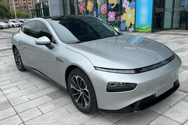 小鹏P7 2021款 480N车身外观6002