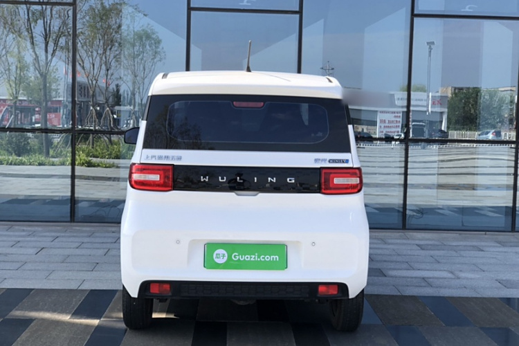 五菱汽车 宏光MINIEV 2022款 轻松款 磷酸铁锂车身外观6004